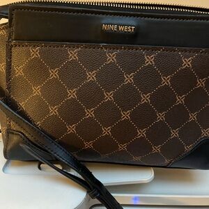 Nine West shoulder bag  n w/o tags